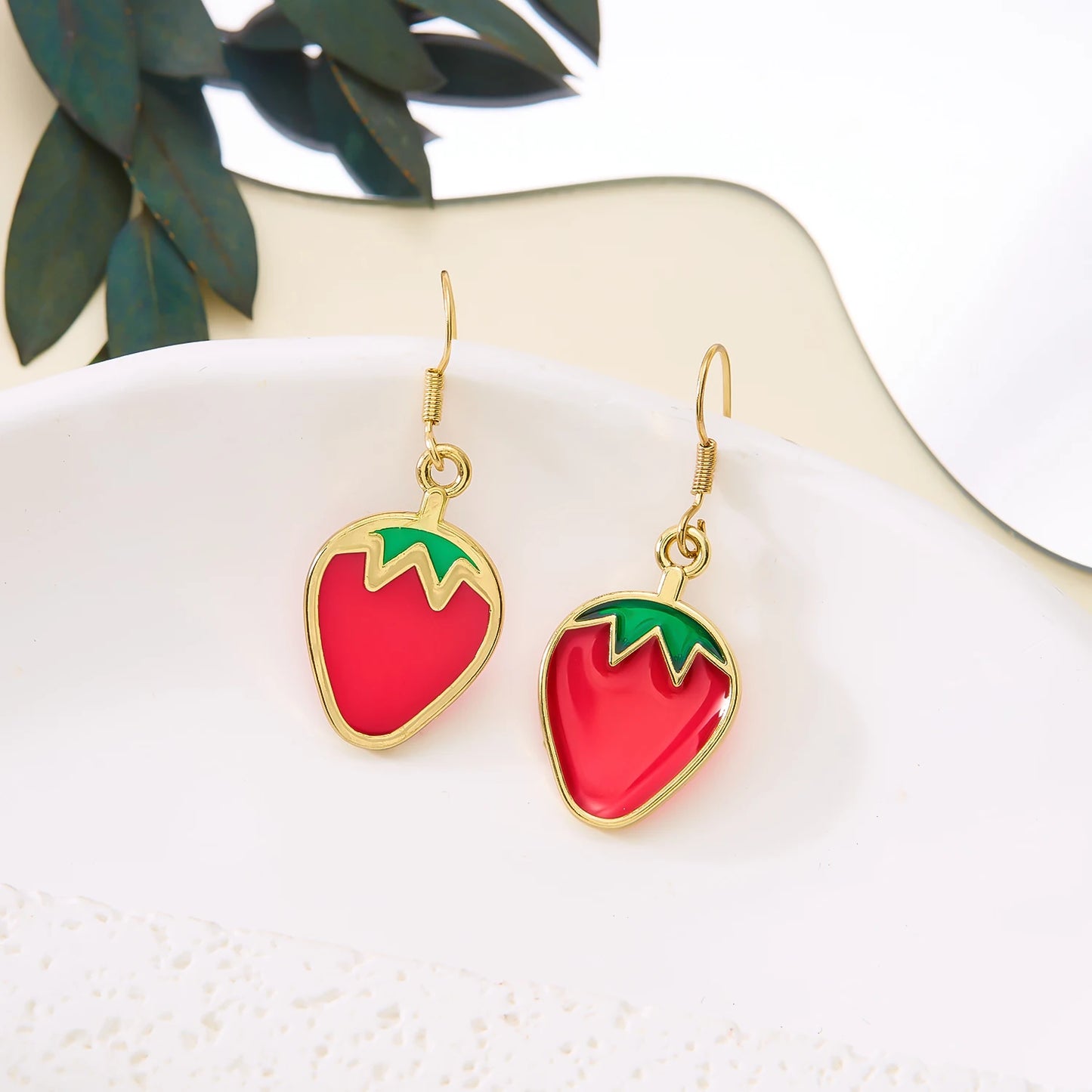 ?undziny (Strawberry) Earrings