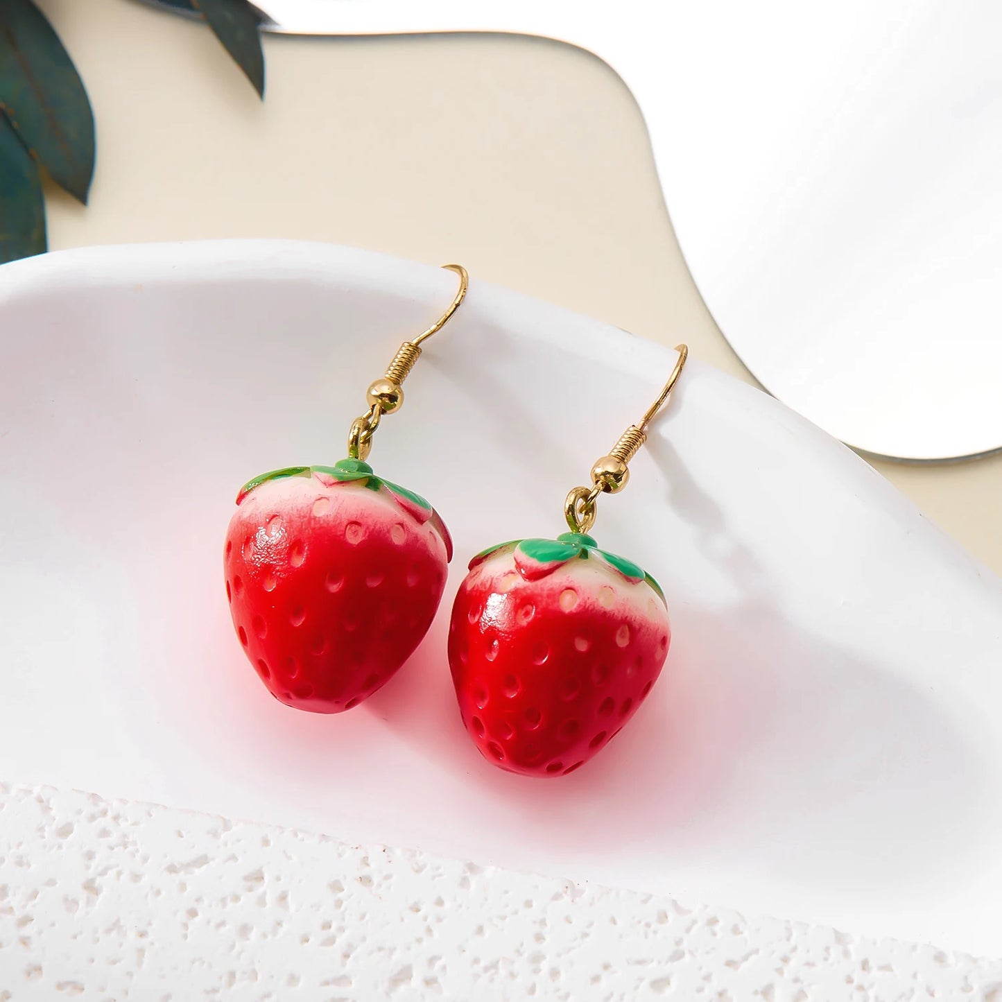 ?undziny (Strawberry) Earrings