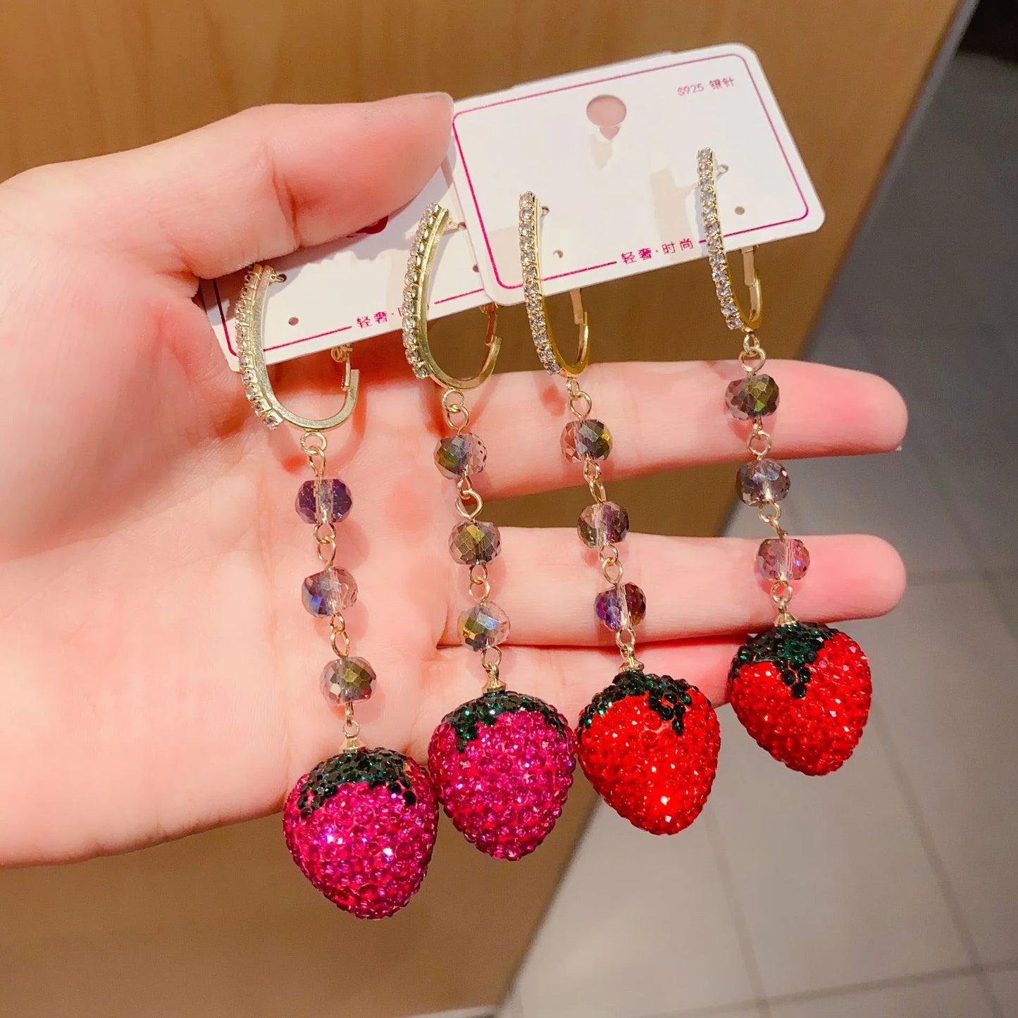 ʔundziny (Strawberry) Earrings
