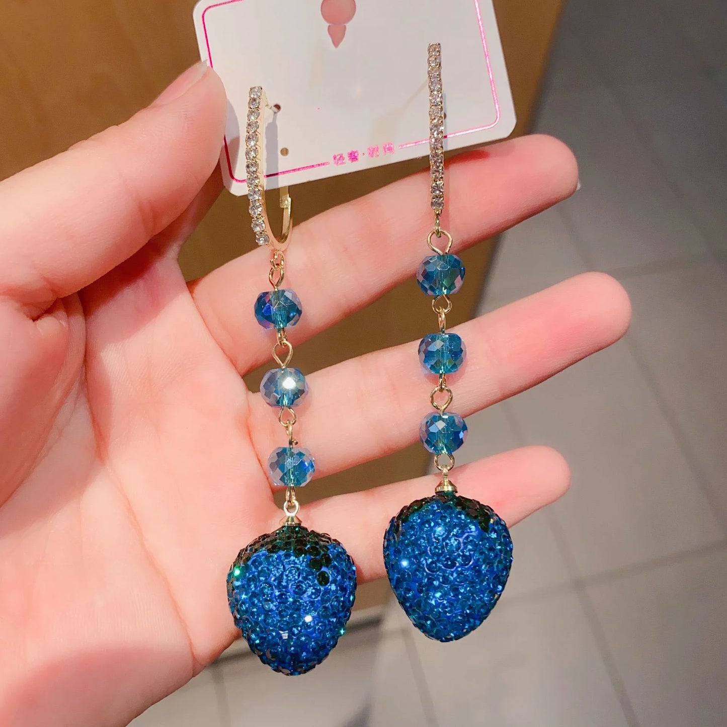 ʔundziny (Strawberry) Earrings
