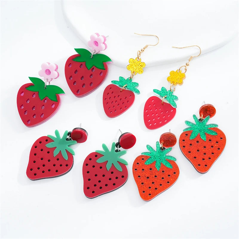 Sweet Simple Acrylic Strawberry Drop Earrings for Women Girls Elegant Red Fruit Green Leaves Dangle Jewelry Girls Lovely Jewelry