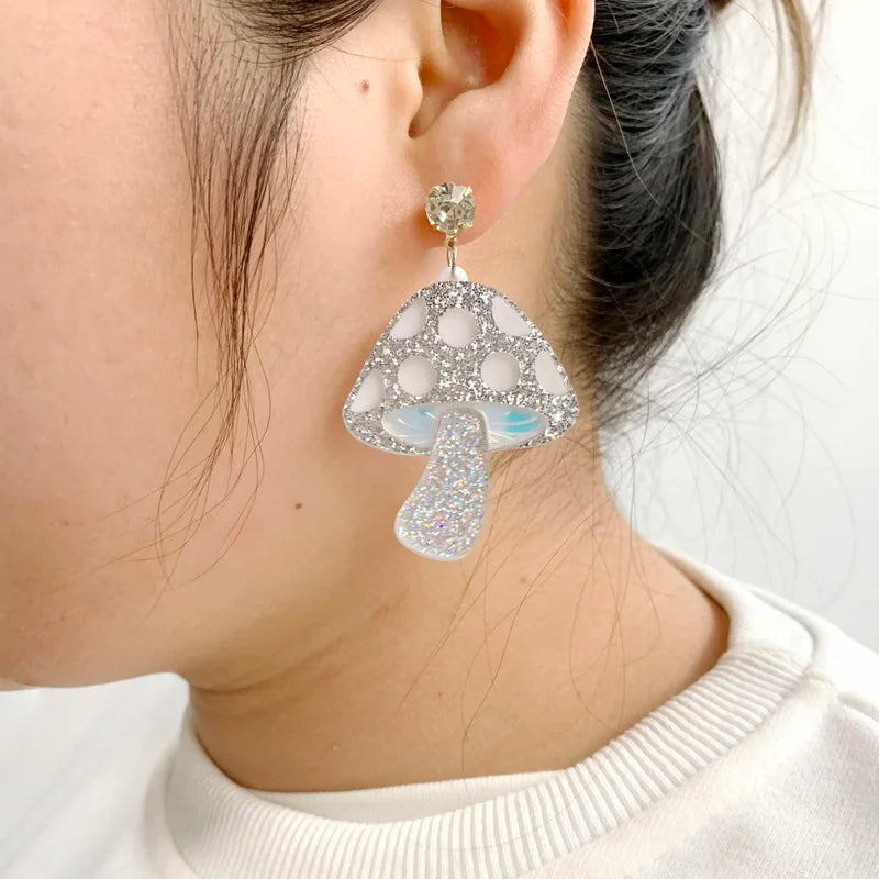 Romantic Glitter Iridescent Mushroom Pendant Acrylic Stud Earrings For Women Cute Charm Dangle Fashion Jewelry